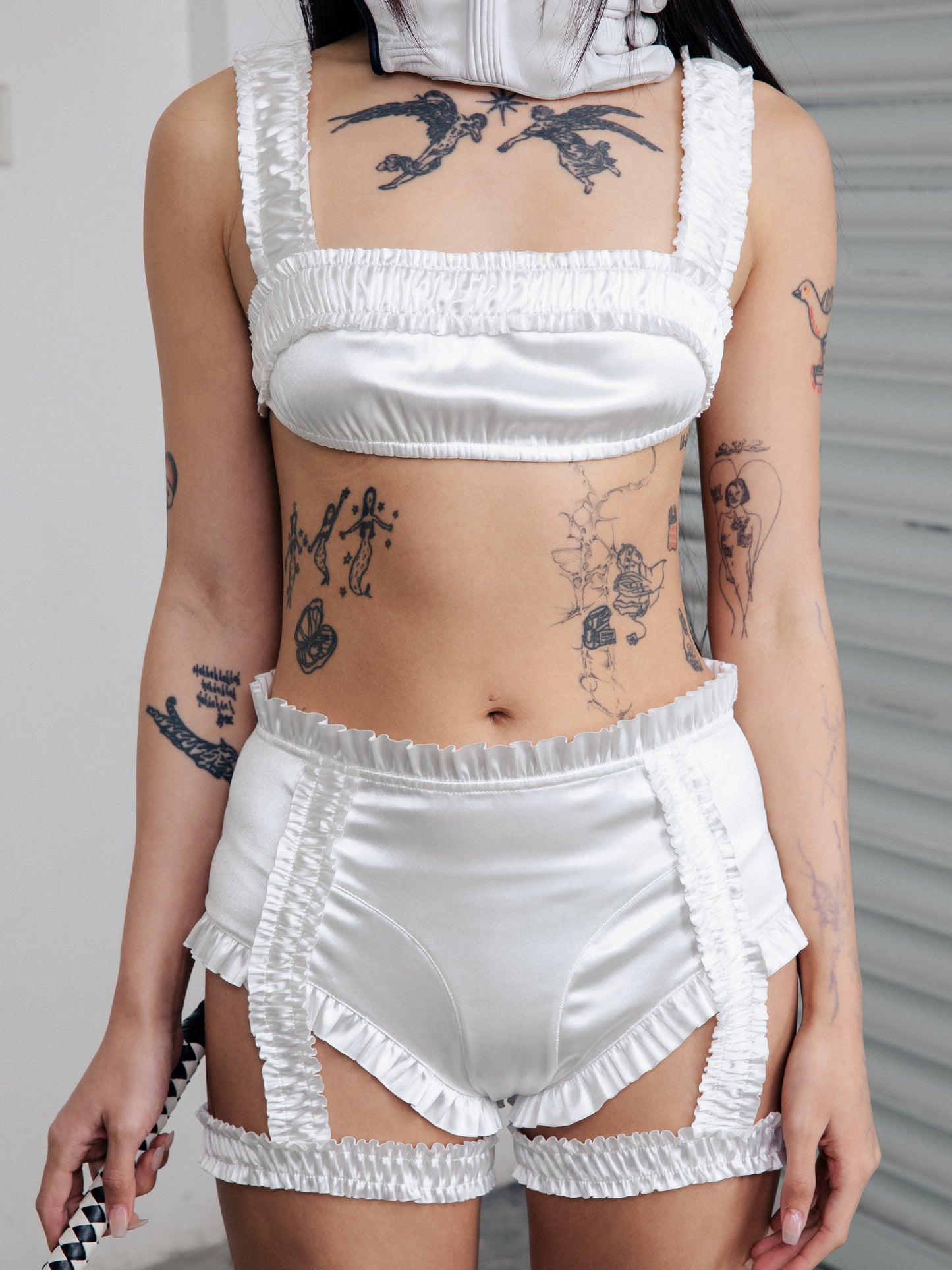 Doda Garter Shorts White